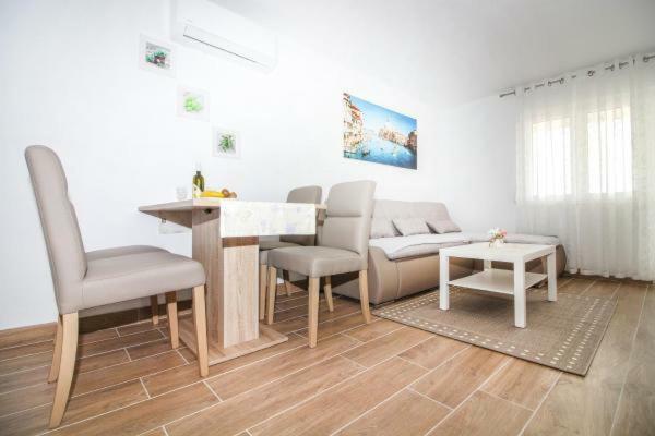 Ferienwohnung Mara Rogoznica  Exterior foto